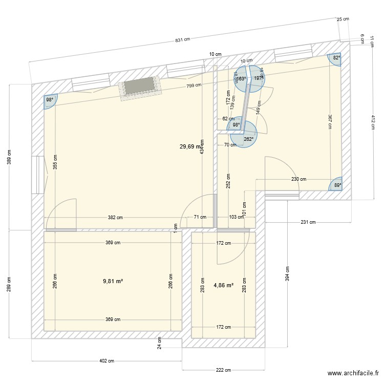 ChatsNico2. Plan de 3 pièces et 44 m2