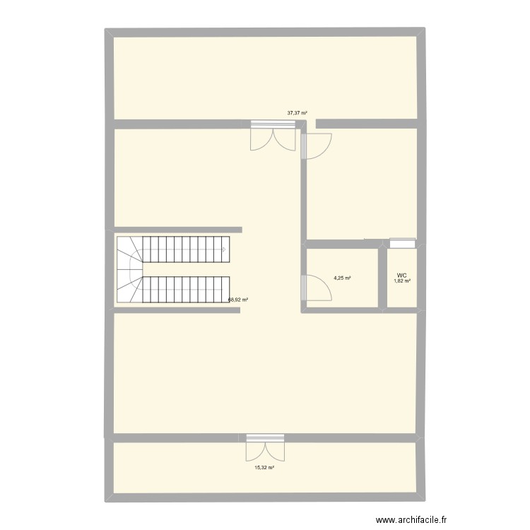 ESCALIER MILIEU. Plan de 5 pièces et 128 m2