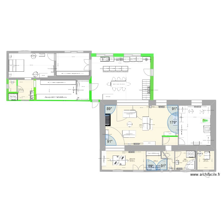 Thibaudiere rdc 4. Plan de 7 pièces et 94 m2