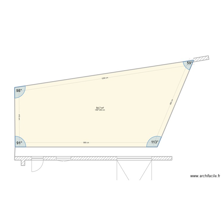 parking. Plan de 1 pièce et 55 m2