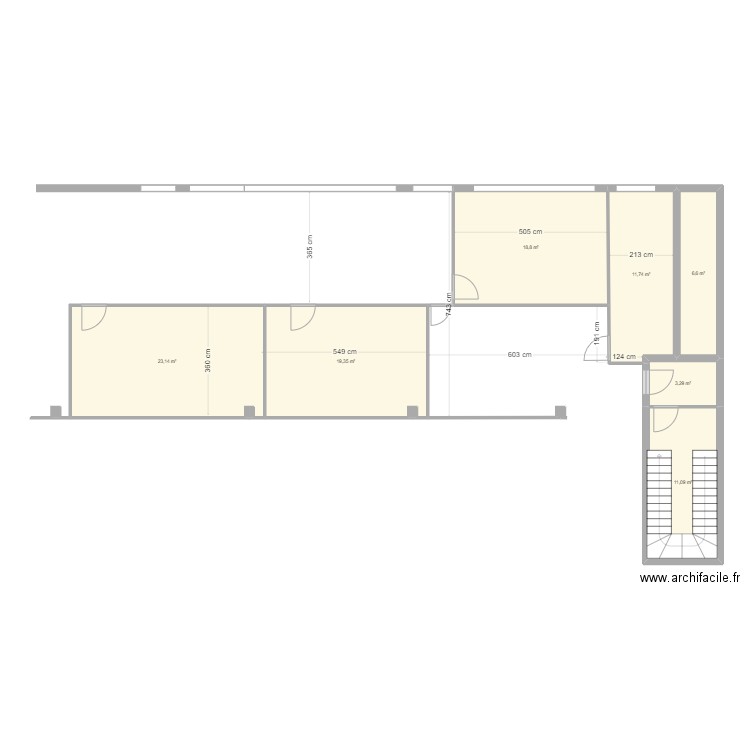 R+1 Meril. Plan de 7 pièces et 94 m2