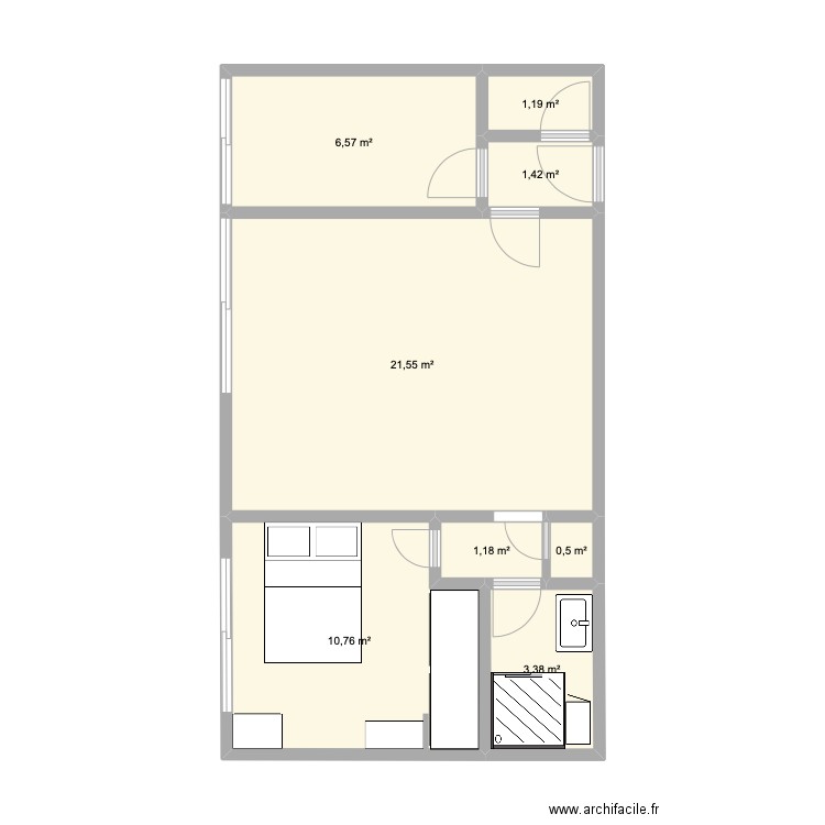 Appartement saint michel . Plan de 8 pièces et 47 m2