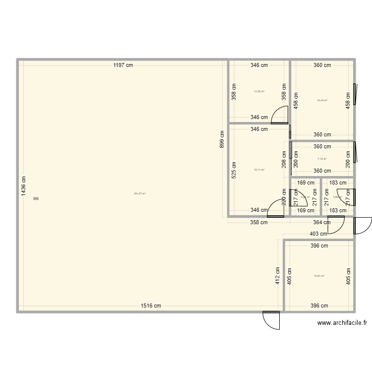 Clinique . Plan de 8 pièces et 272 m2