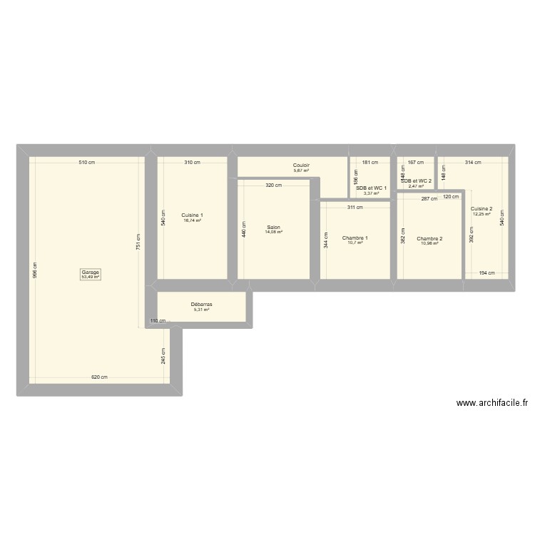 Maison . Plan de 10 pièces et 135 m2