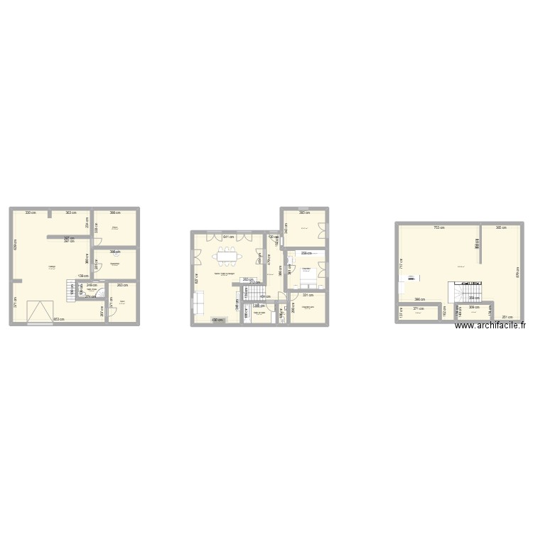 Maison. Plan de 15 pièces et 307 m2