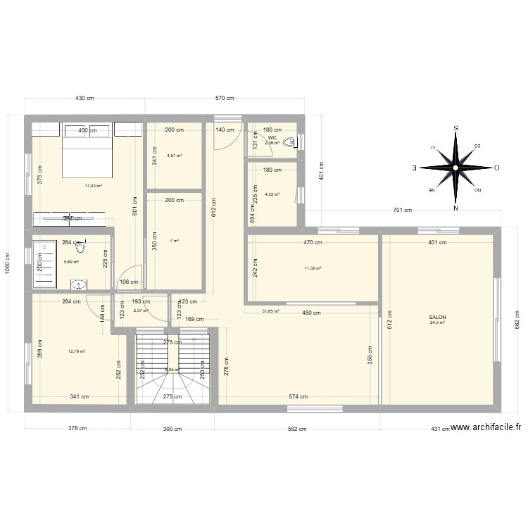 1 RDC MEUBLE . Plan de 12 pièces et 131 m2