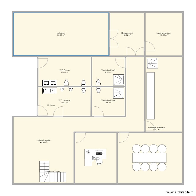 haut hall. Plan de 10 pièces et 182 m2