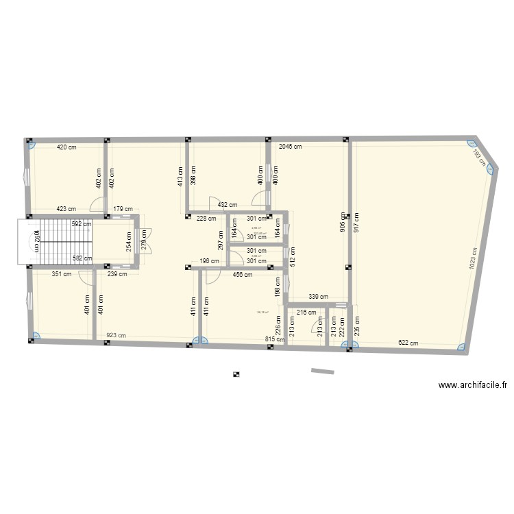 MANZILONA. Plan de 4 pièces et 269 m2