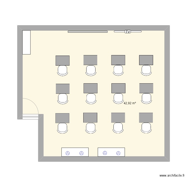 salle de formation. Plan de 1 pièce et 43 m2