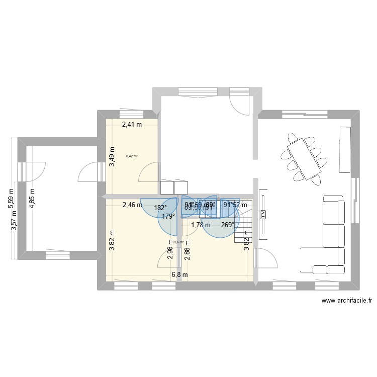 Rez-de-chaussée. Plan de 3 pièces et 33 m2