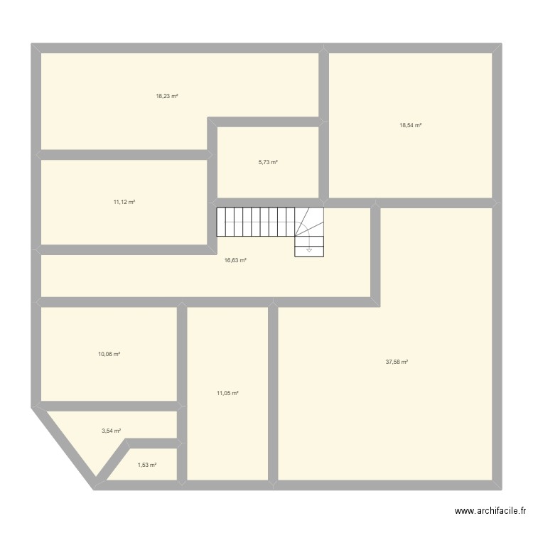 VANCERS. Plan de 10 pièces et 134 m2