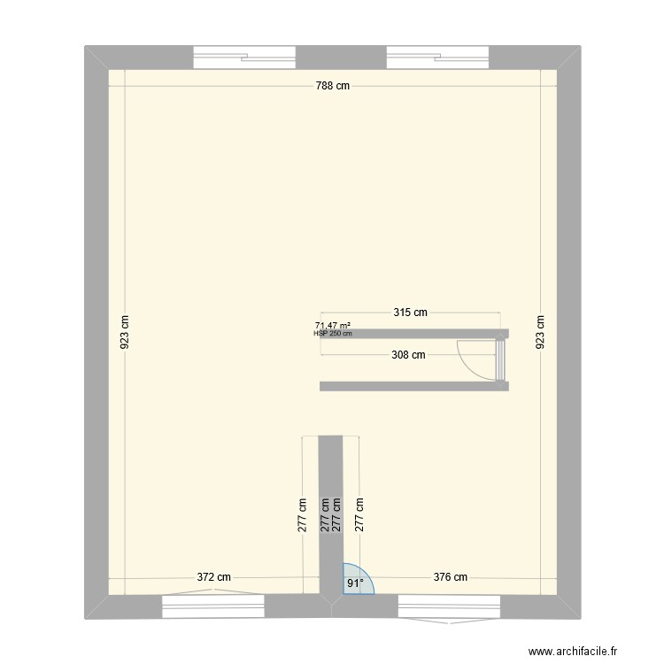 RDC. Plan de 1 pièce et 71 m2