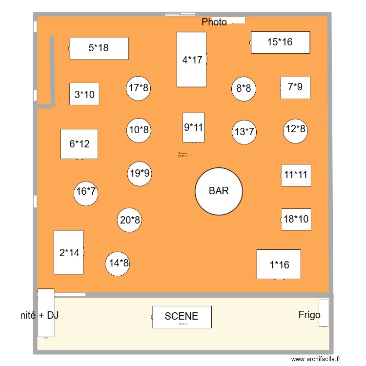 reveillon. Plan de 2 pièces et 496 m2