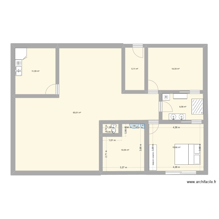 Maison Aubigné rectangulaire. Plan de 8 pièces et 130 m2