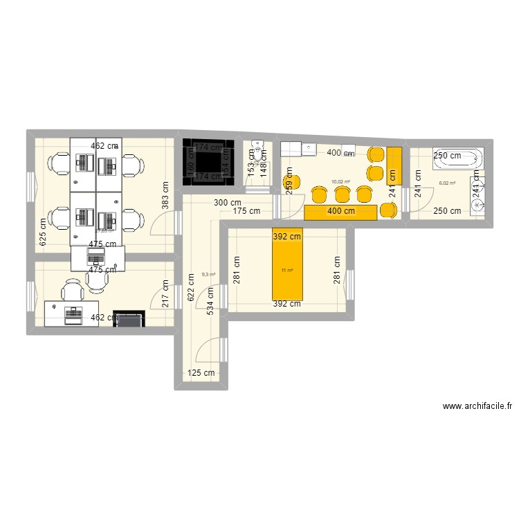 Bureaux 2. Plan de 7 pièces et 68 m2