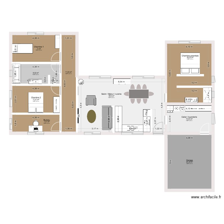 Maison. Plan de 9 pièces et 140 m2