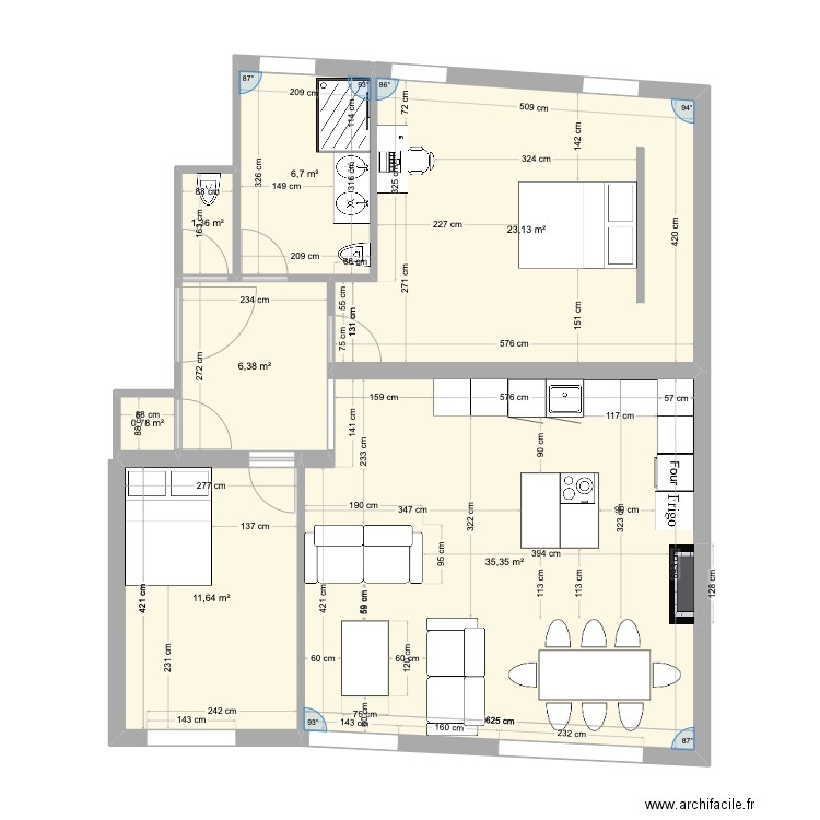 V1_base. Plan de 7 pièces et 85 m2