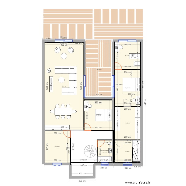 91180. Plan de 9 pièces et 131 m2