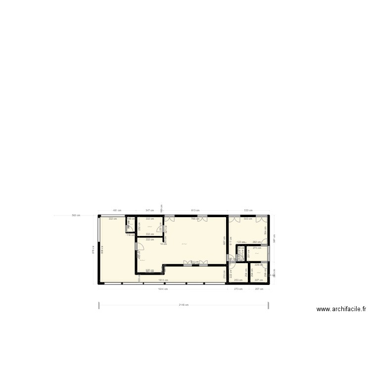 New 1101 droite fenetre. Plan de 8 pièces et 170 m2