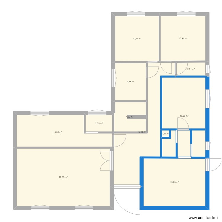 Rdc. Plan de 12 pièces et 123 m2