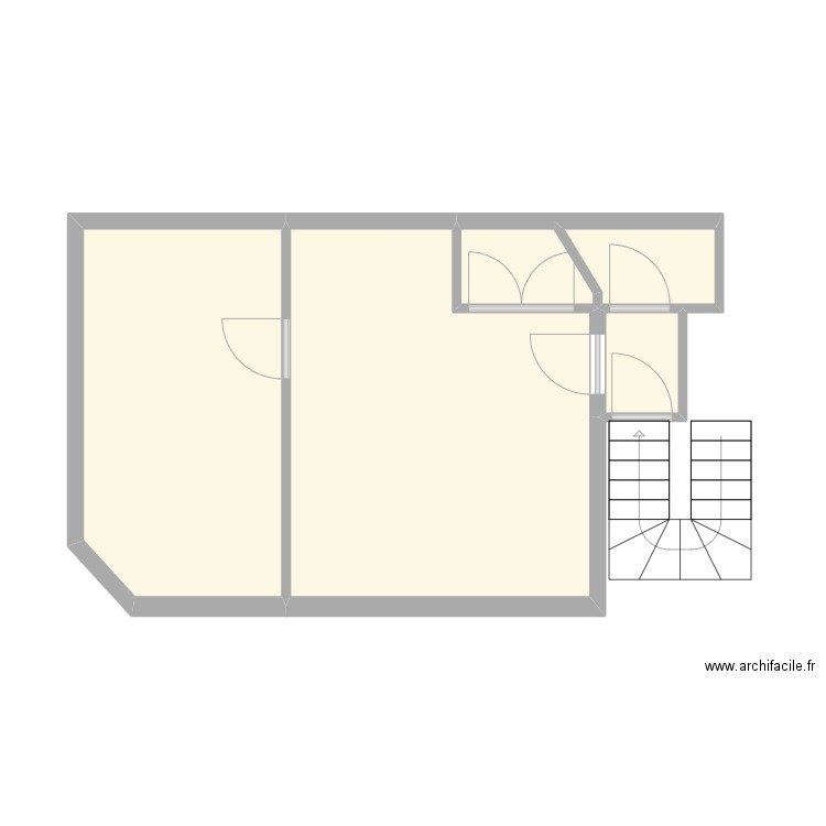 RDC HAUT - REMPARTS. Plan de 5 pièces et 35 m2