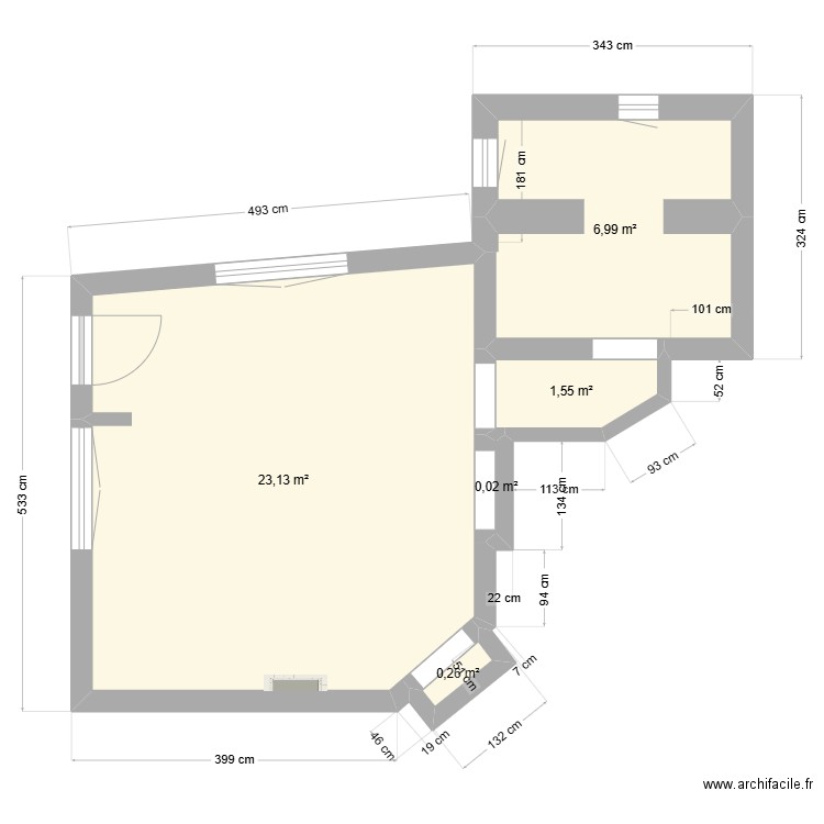 Studio Riga Fin. Plan de 5 pièces et 32 m2