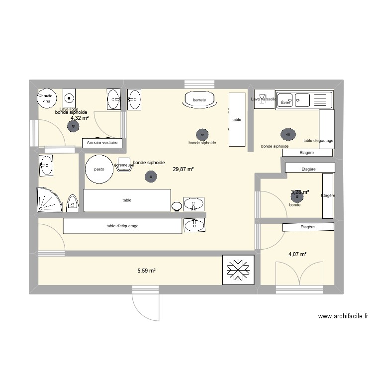 laboratoire. Plan de 5 pièces et 47 m2