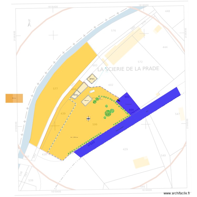 Plan de masse initial. Plan de 4 pièces et 244 m2