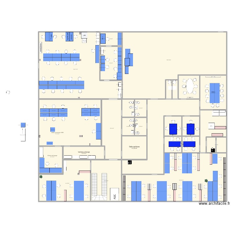 Aménagement salle DIG pour HOR pendant travaux au 19.11. Plan de 20 pièces et 684 m2