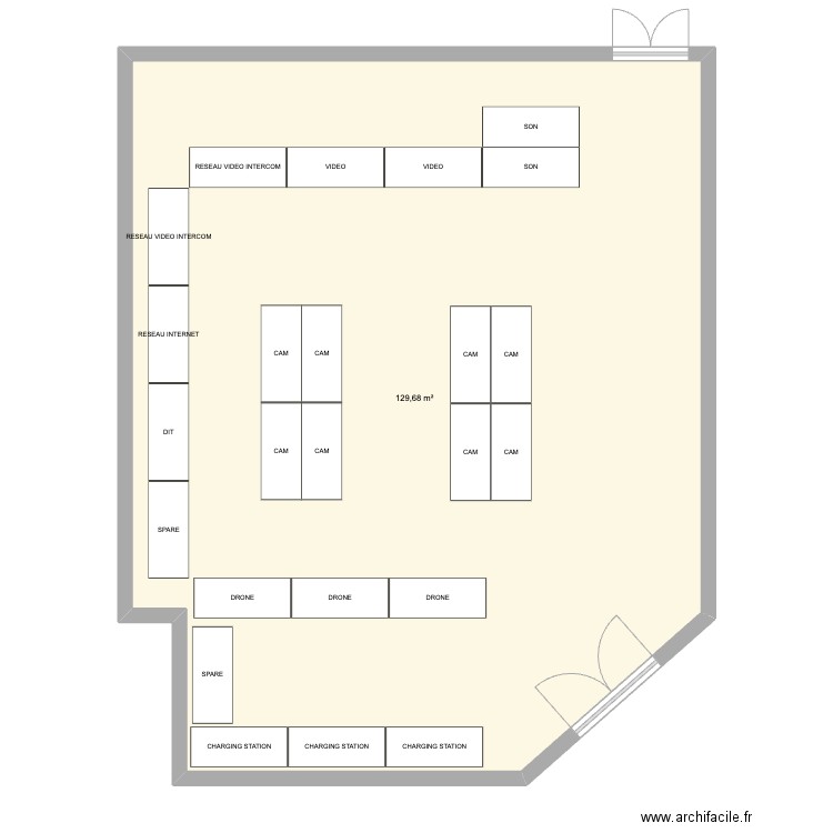 V1 Regie Festival. Plan de 1 pièce et 130 m2