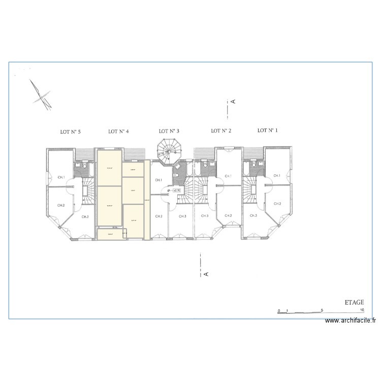 Etage. Plan de 8 pièces et 56 m2