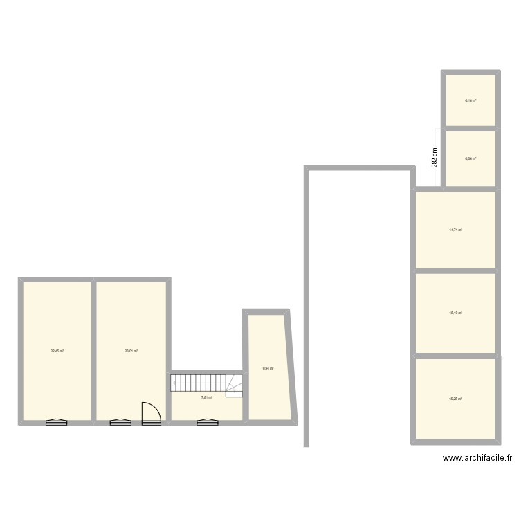 Maison voisin. Plan de 9 pièces et 121 m2