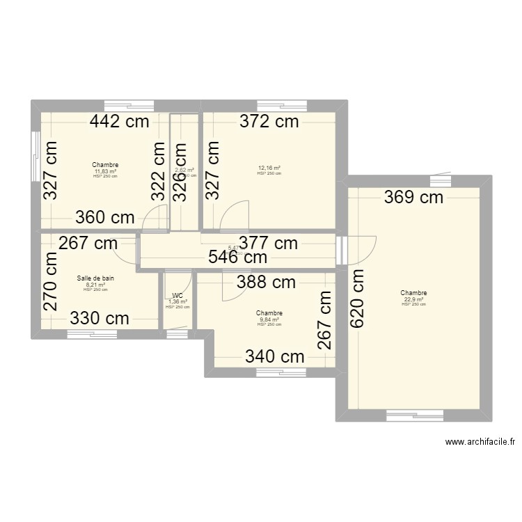 MAISON. Plan de 11 pièces et 151 m2