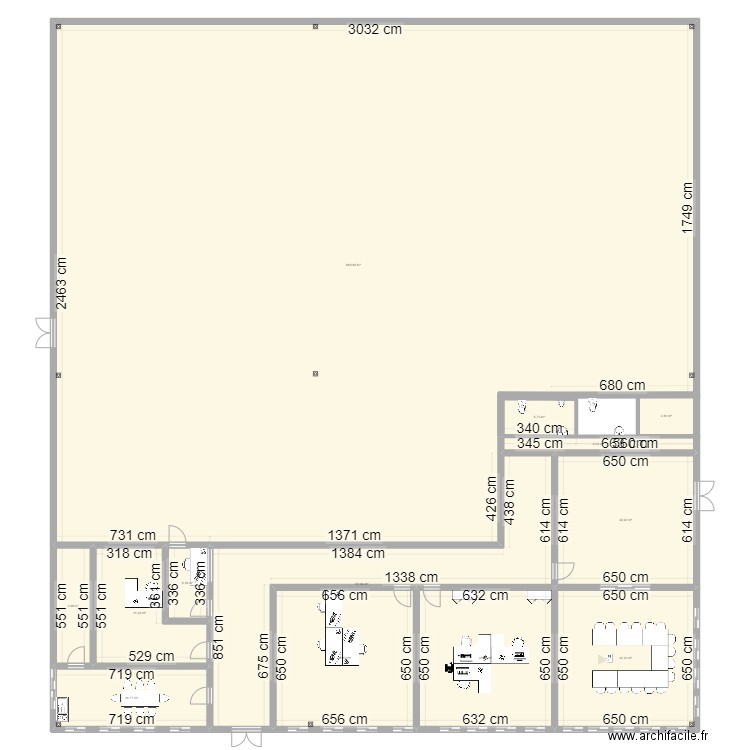 version 1. Plan de 13 pièces et 976 m2