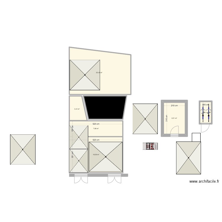 BUC extérieure. Plan de 7 pièces et 72 m2