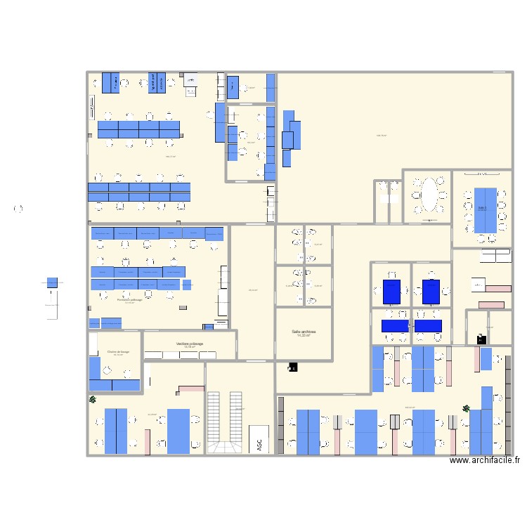 Atelier Polissage au 19.11 v2. Plan de 20 pièces et 684 m2