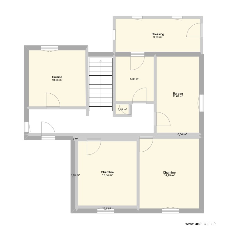 Ferreira. Plan de 11 pièces et 65 m2