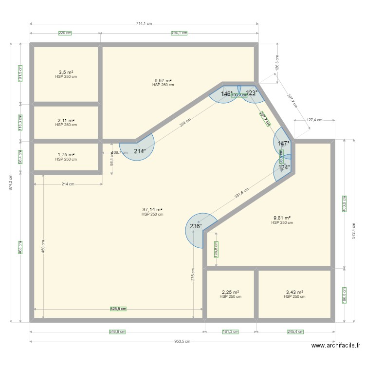 PLAN 2. Plan de 8 pièces et 70 m2