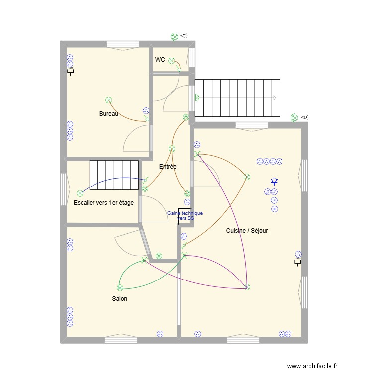 PERROY - RDC. Plan de 6 pièces et 53 m2