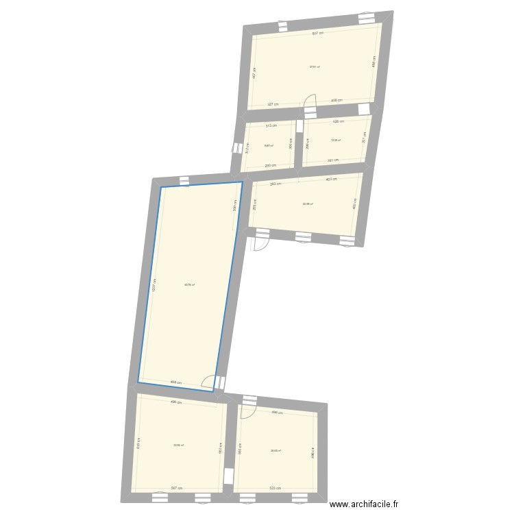 16  CONTI 44. Plan de 15 pièces et 400 m2