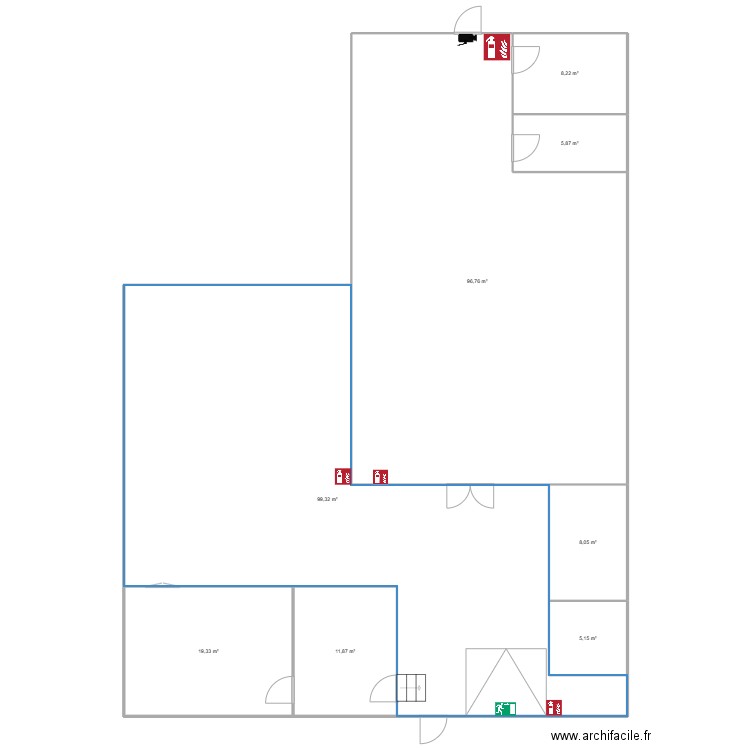 boutique. Plan de 8 pièces et 255 m2