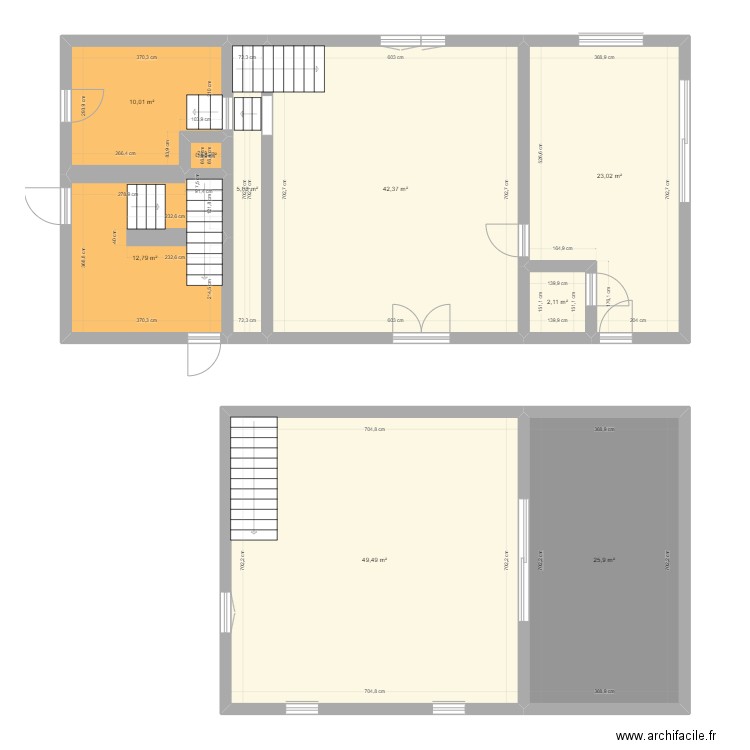 maison. Plan de 9 pièces et 171 m2