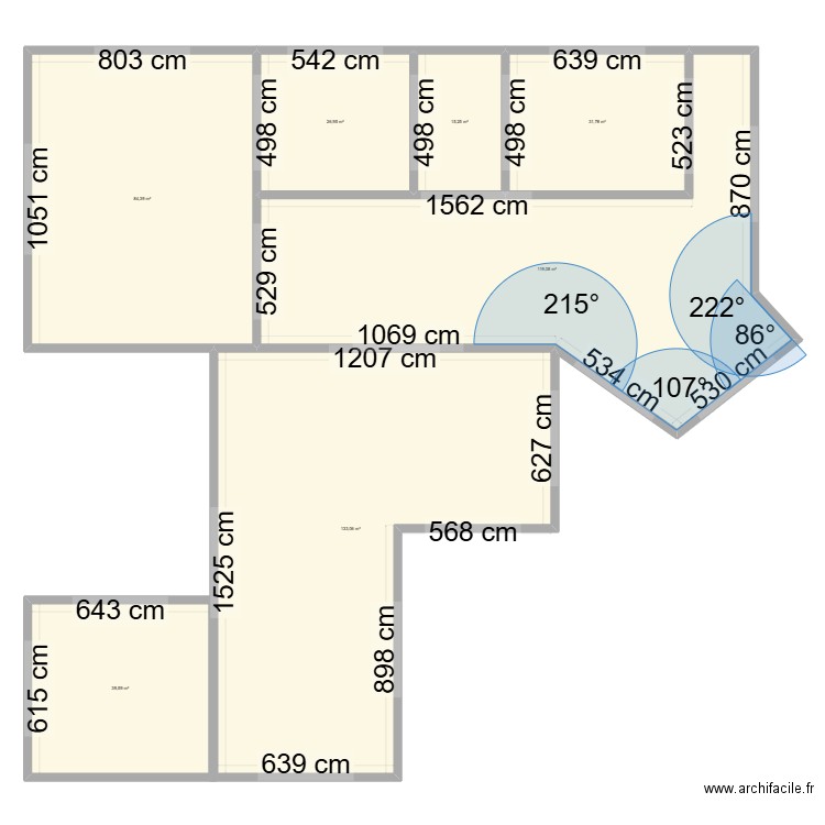 Domaine de la Vaux Marie Extansion. Plan de 7 pièces et 450 m2