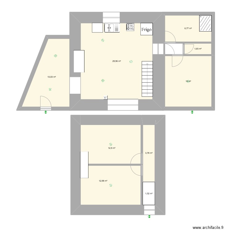 plan milieu soubassement pierre. Plan de 9 pièces et 96 m2