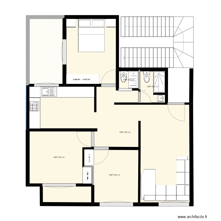 aprt martil. Plan de 8 pièces et 84 m2