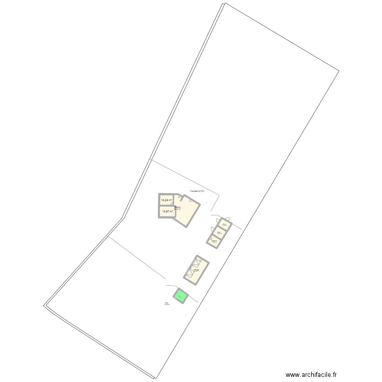 Ensemble. Plan de 8 pièces et 220 m2