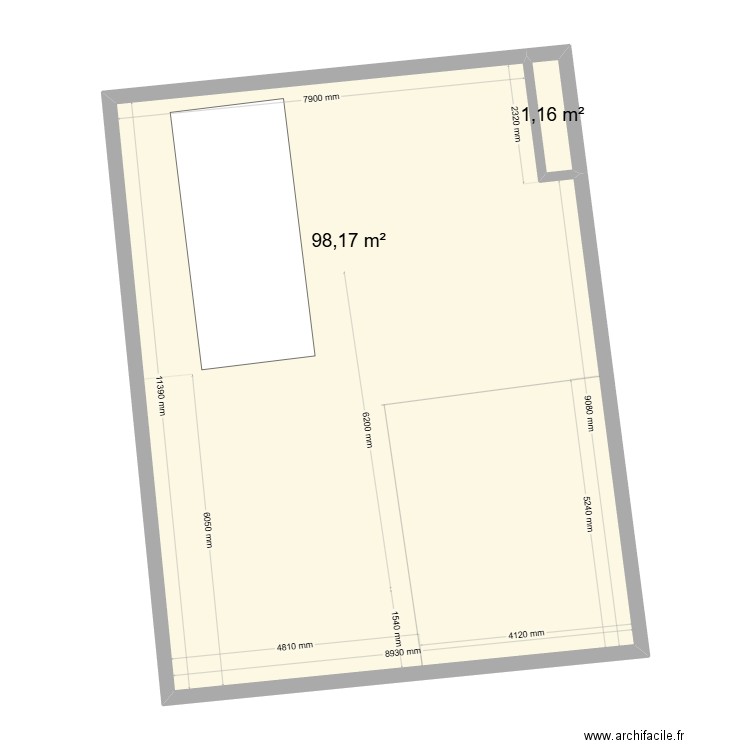 local pro polignny. Plan de 3 pièces et 120 m2