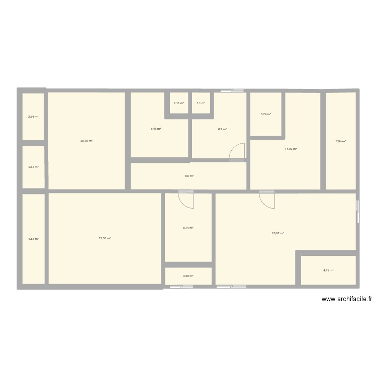 plan de 3 chambres salon  . Plan de 17 pièces et 156 m2