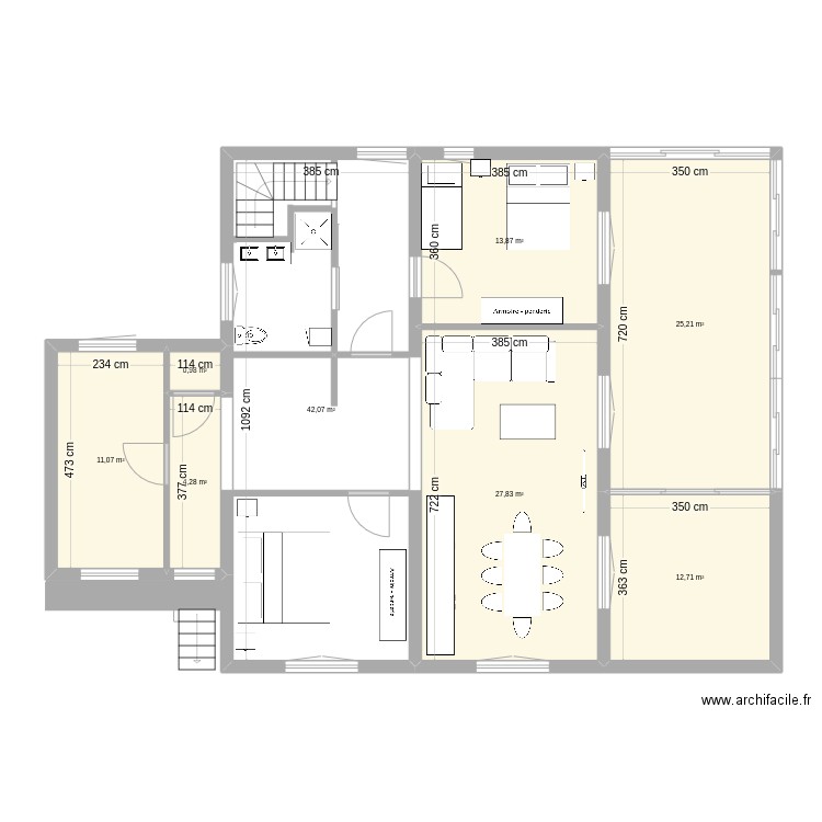 2025. Plan de 8 pièces et 138 m2