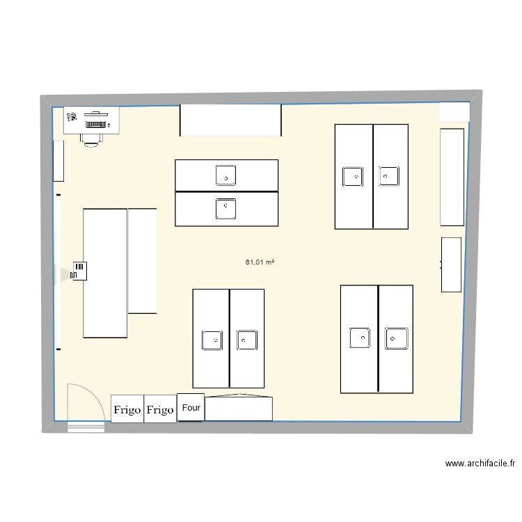 salle C105. Plan de 1 pièce et 61 m2